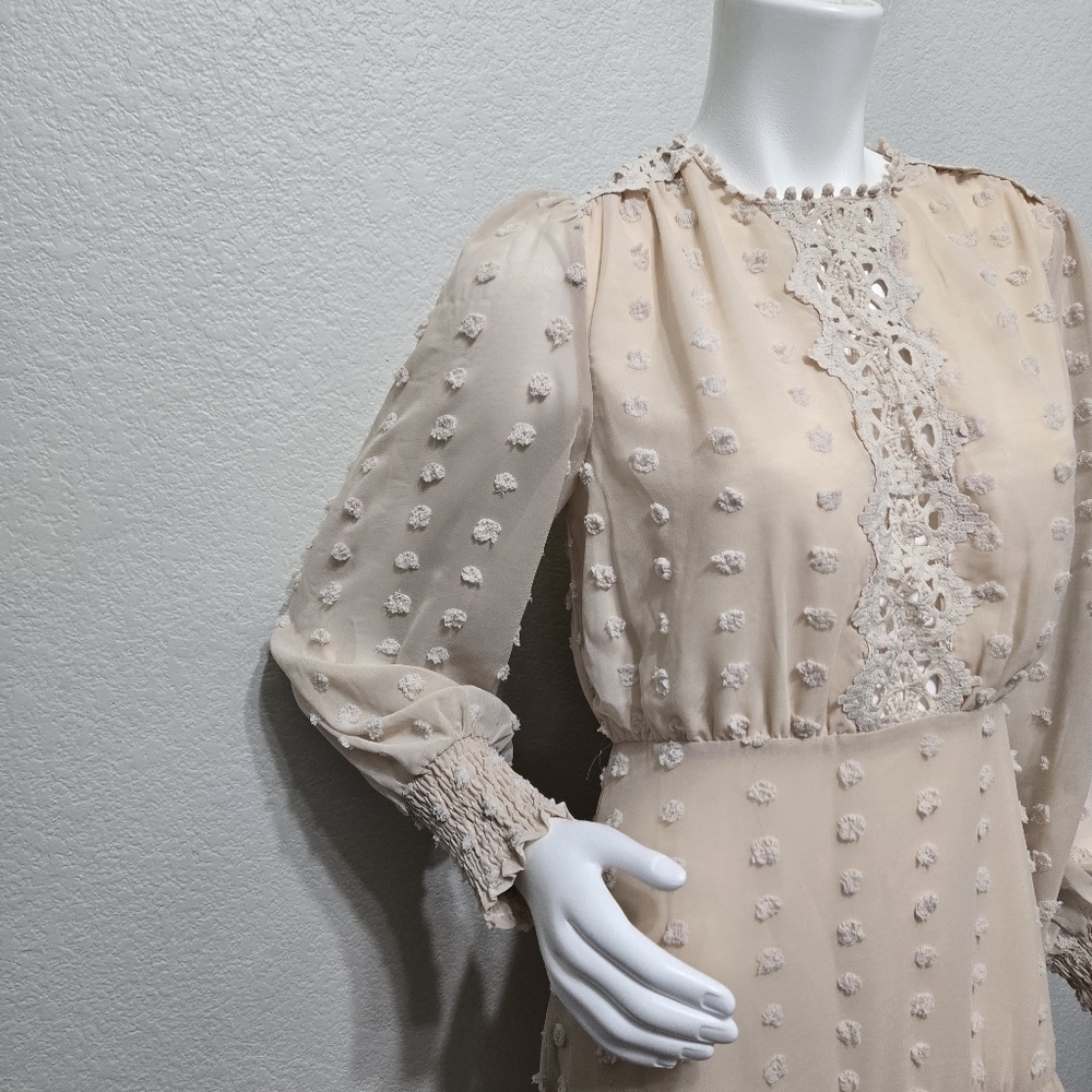 NWT Lulus Chic Cream Dress Size S - Picture 8 of 11